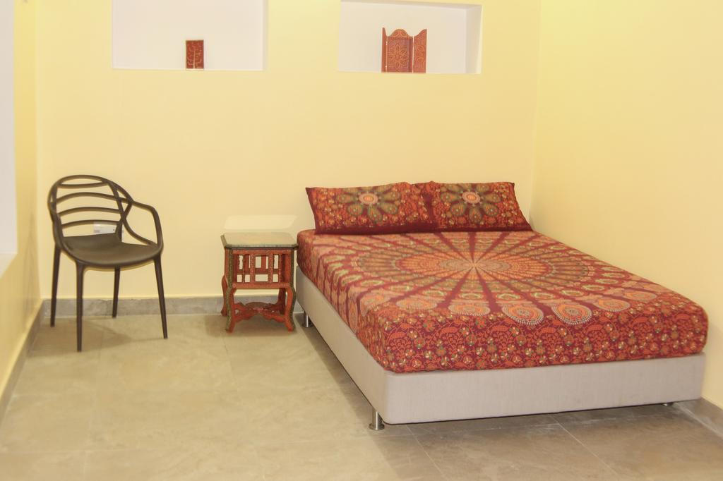 Lotus Paying Guesthouse バラナシ 部屋 写真